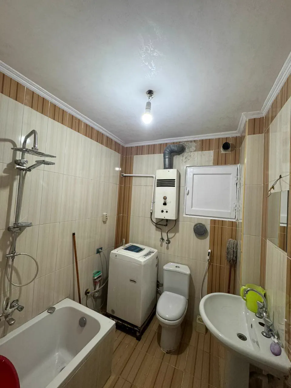 Apartment 10 photo 2