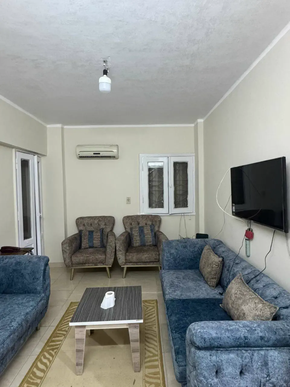 Apartment 10 photo 3