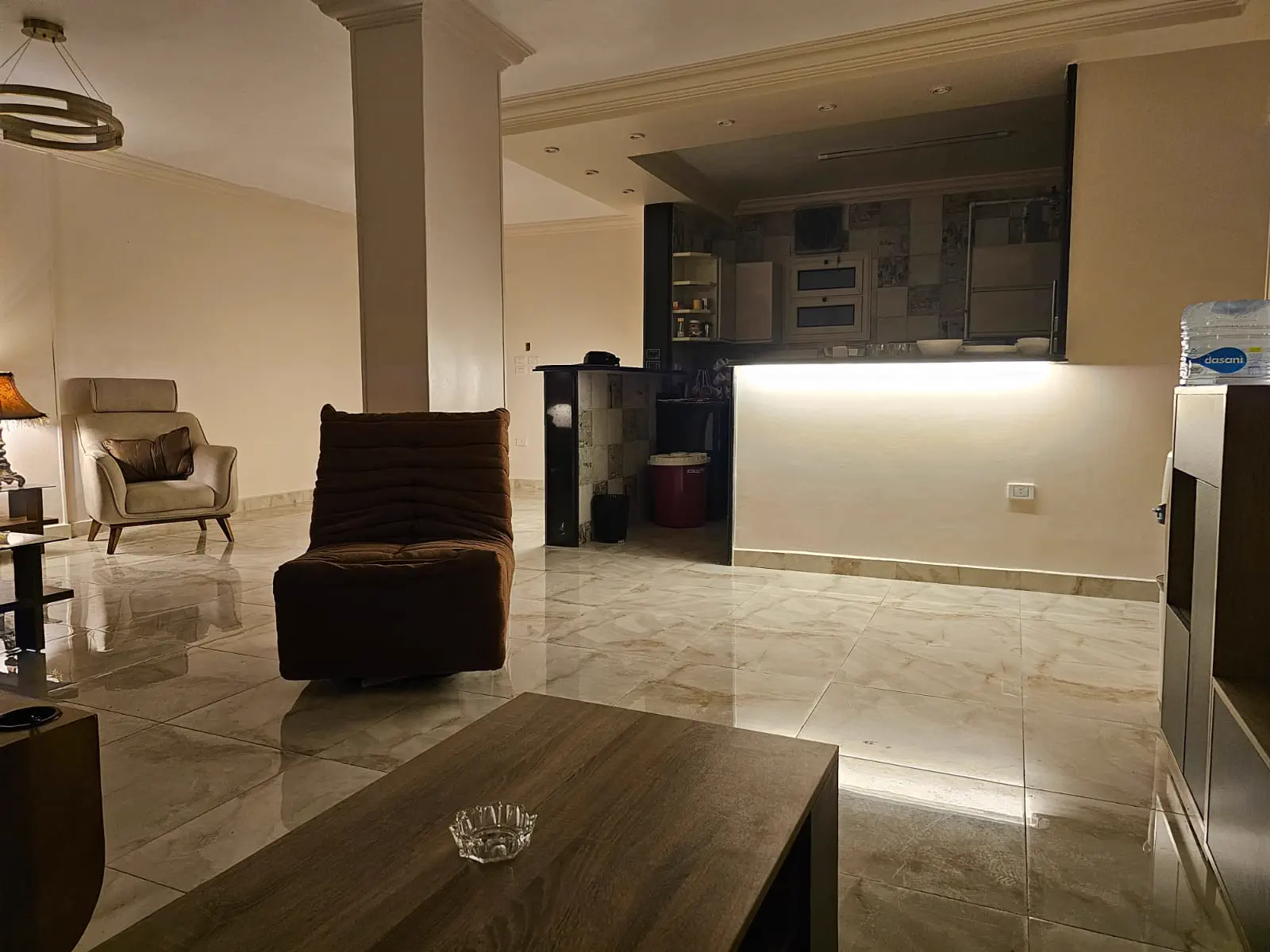 Apartment 8 photo 10