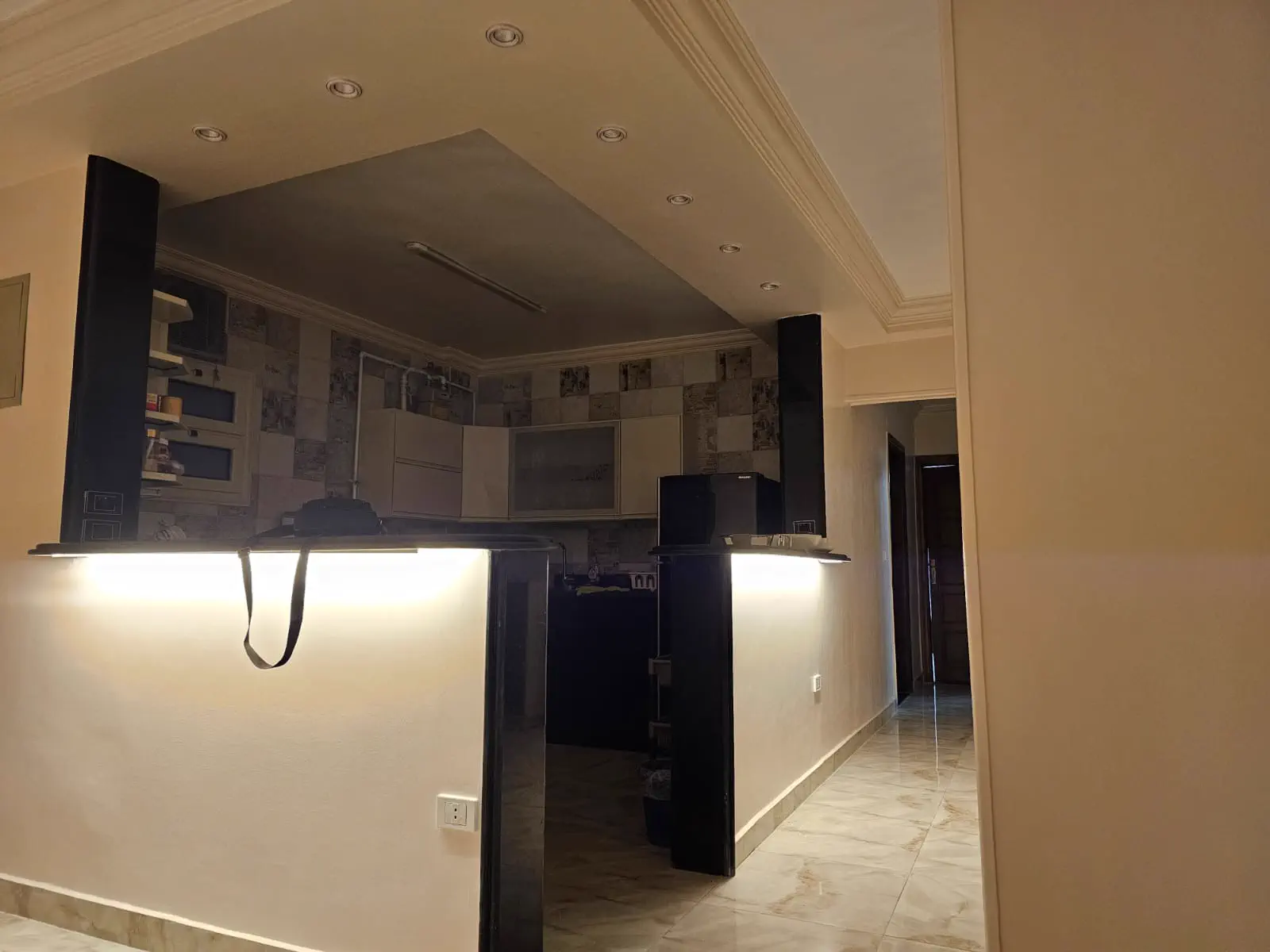 Apartment 8 photo 16