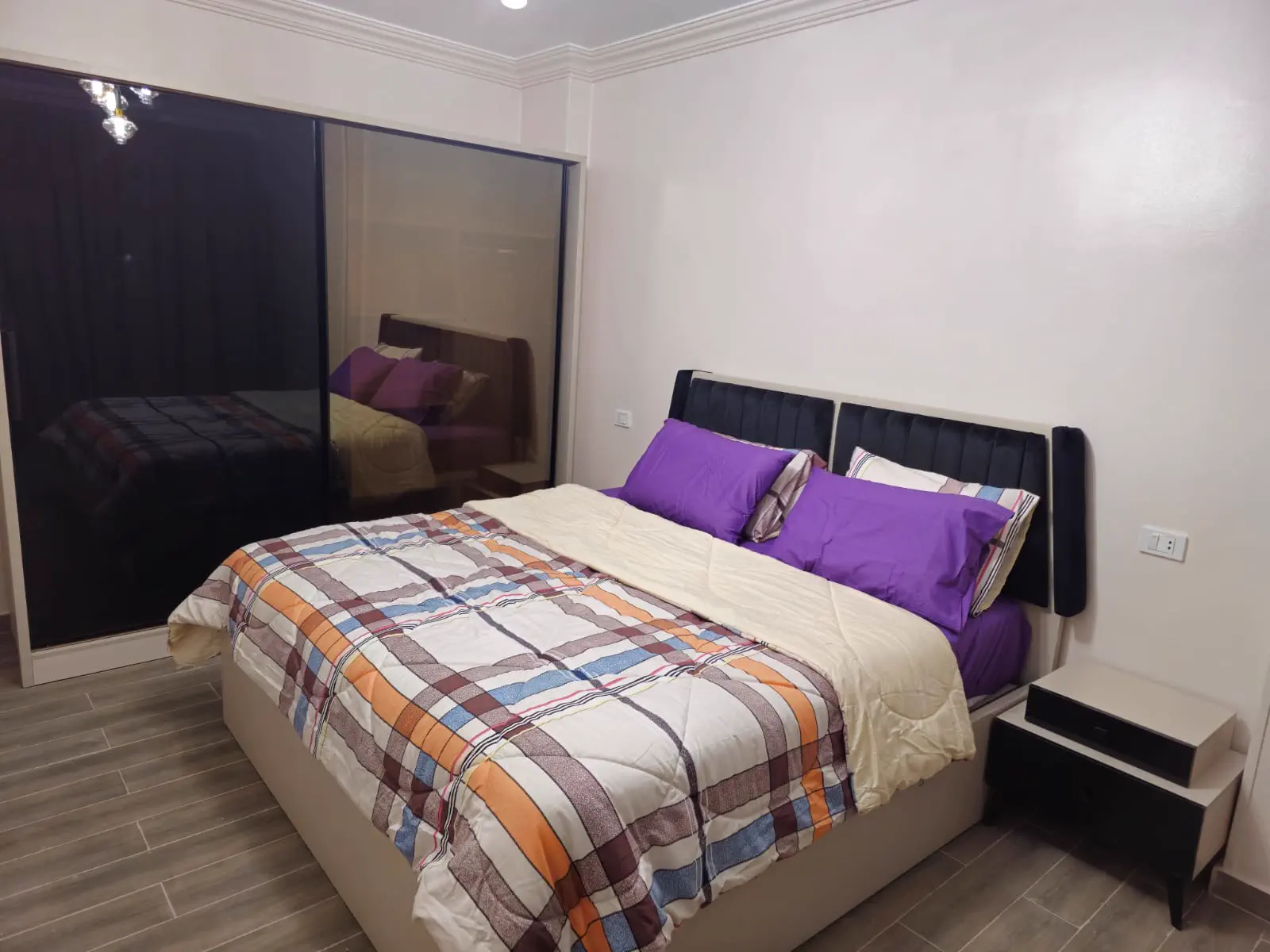 Apartment 8 photo 24