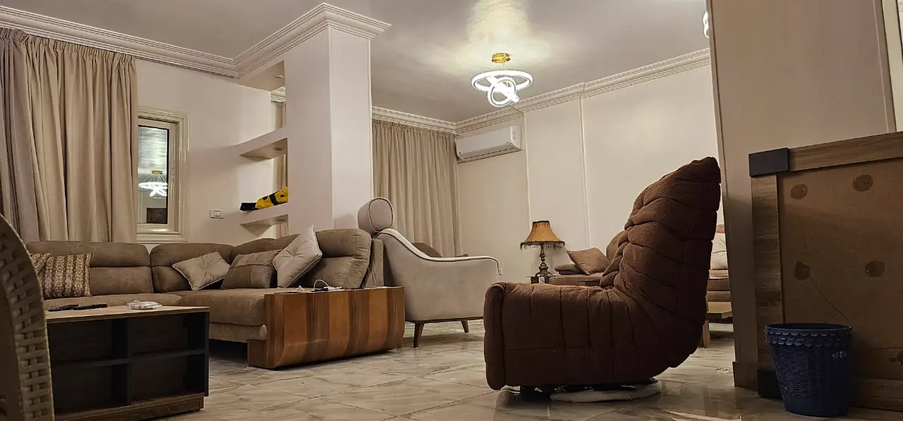 Apartment 8 photo 29