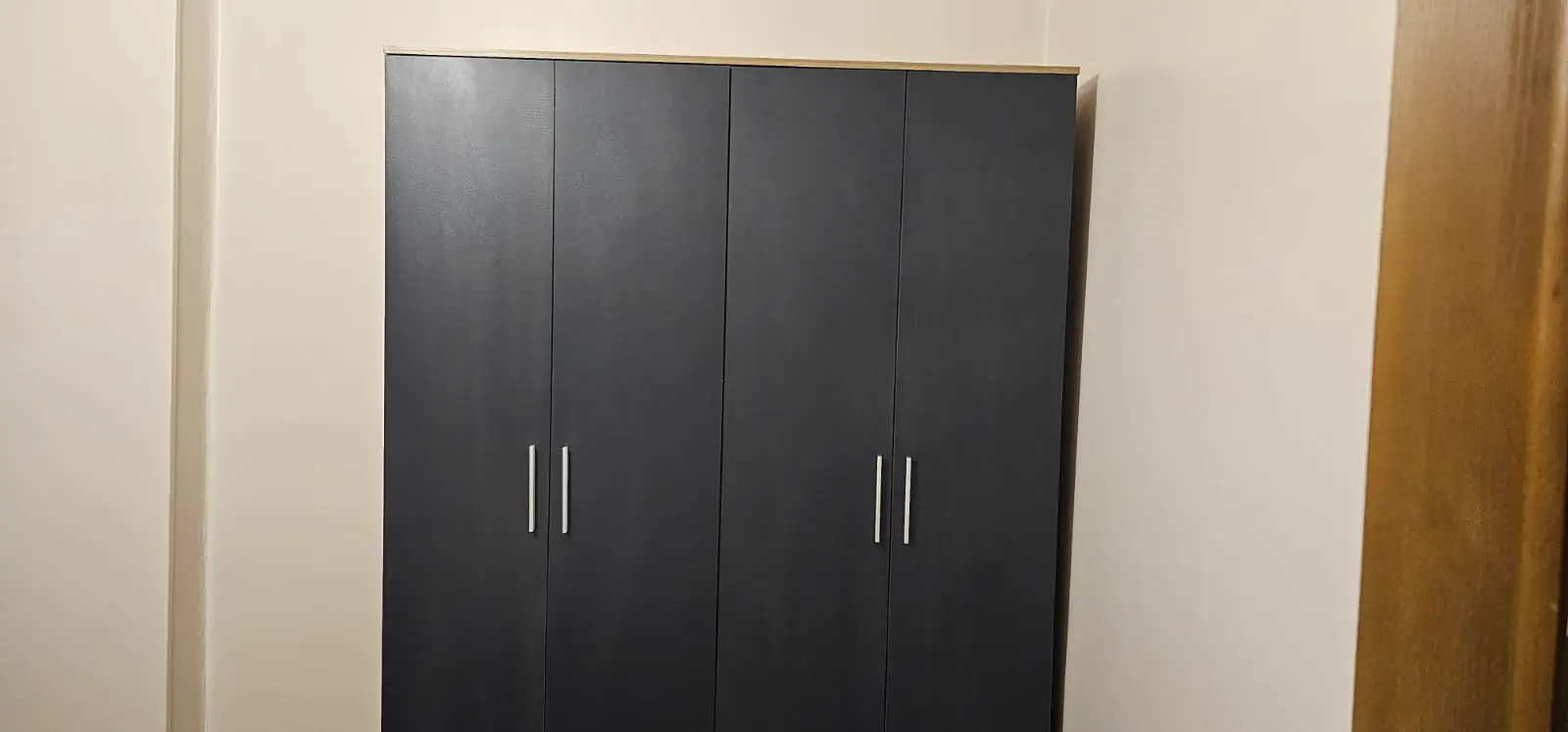 Apartment 8 photo 31